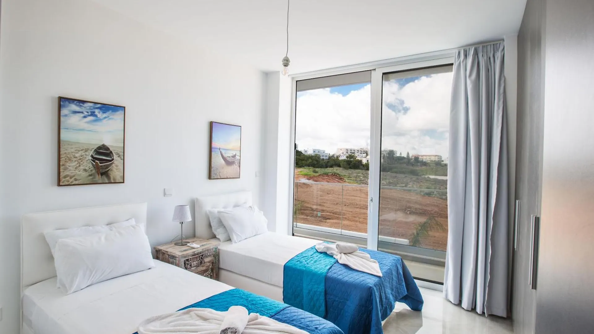 3 Schlafzimmer Villa Ol26 Mit Pool In Protaras Holiday home