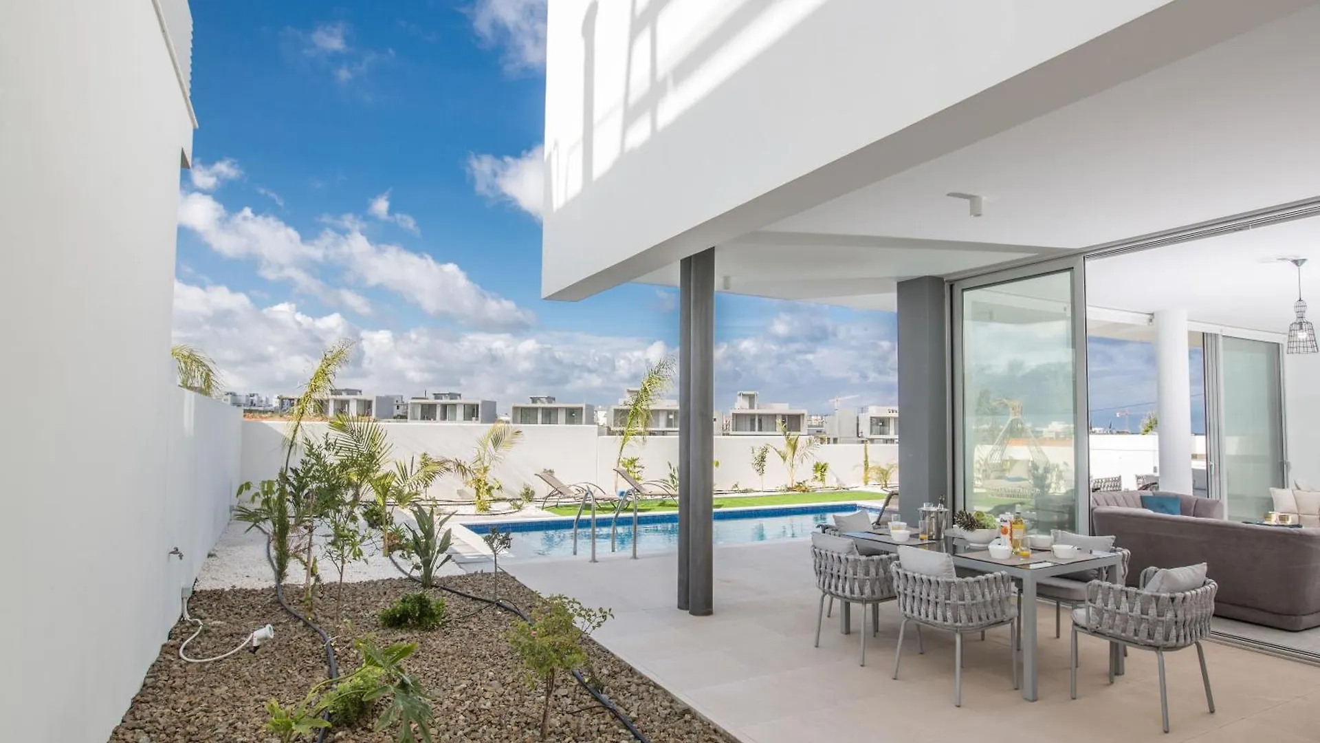 3 Schlafzimmer Villa Ol26 Mit Pool In Protaras Holiday home